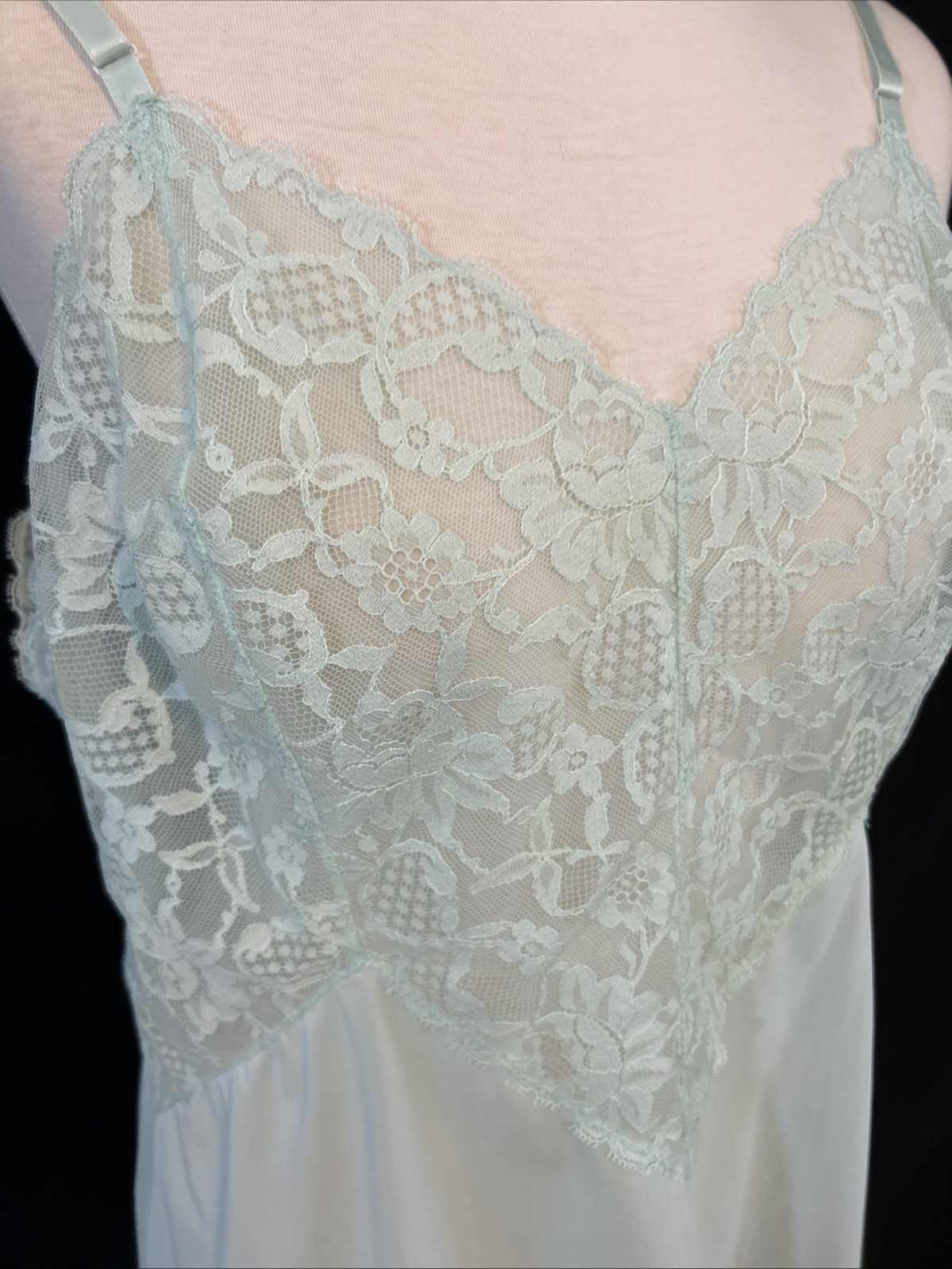 Vtg Vanity Fair Camisole Slip Size 40 Tricot Nylon Pale Green Perfect Condition!
