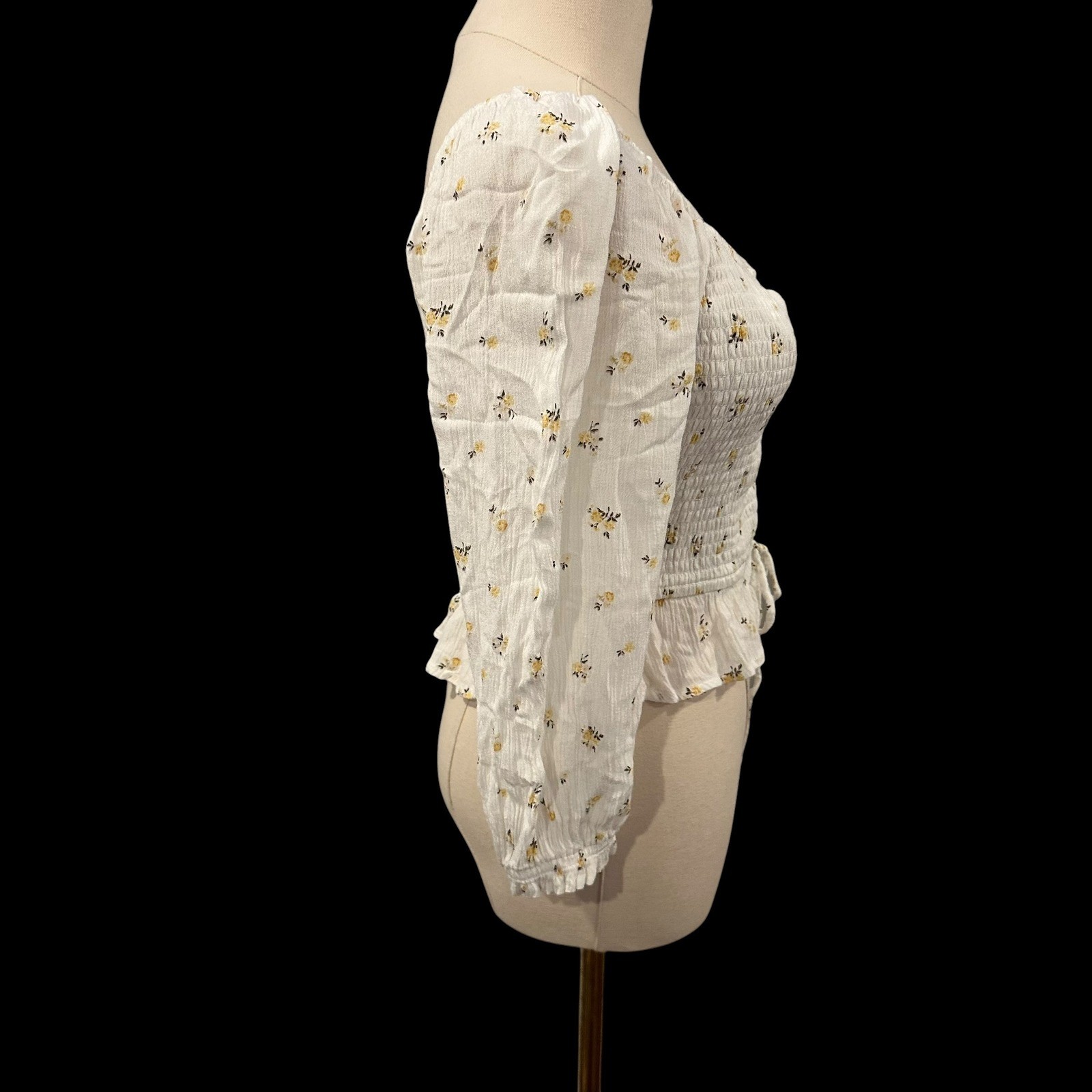Hollister Smocked Milkmaid Top Yellow Floral Tie Front Puff Sleeve Boho Romantic