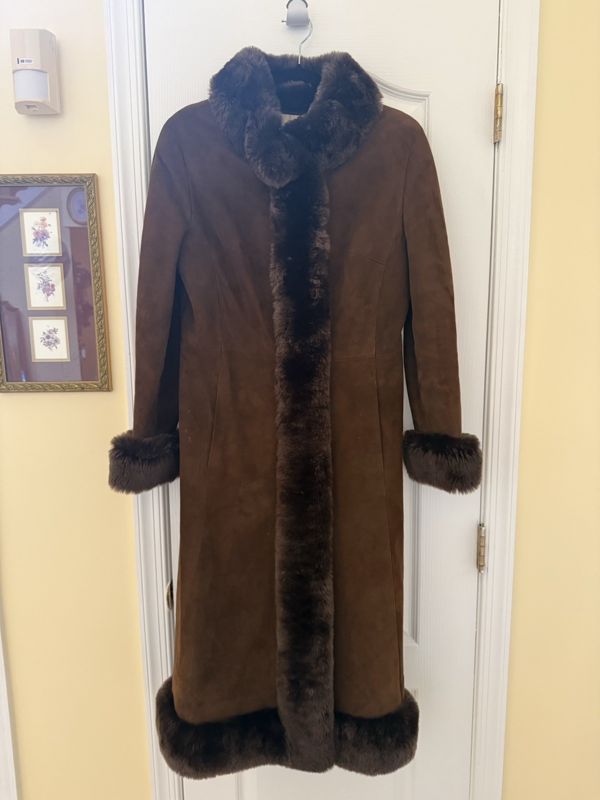 Vintage 1960’s Harrods of London Suede Leather Women’s Coat with Fur Trim Size S