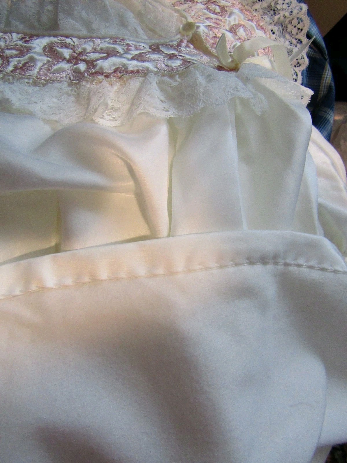 Vtg JC PENNEY Long Nightgown Shiny Satin Prarie Lace Embroidery Union USA Tag M