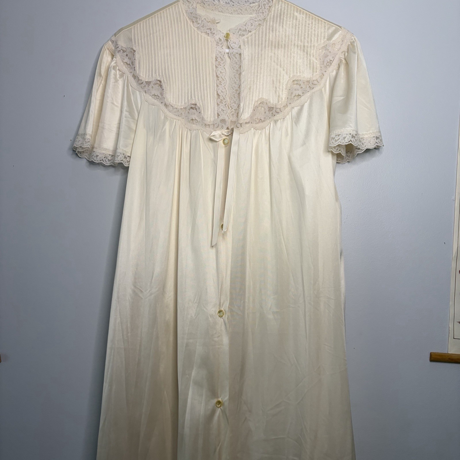 Vintage Peignoir Set Cream With Lace Detail Has Some Flaws Size Medium JCPenney