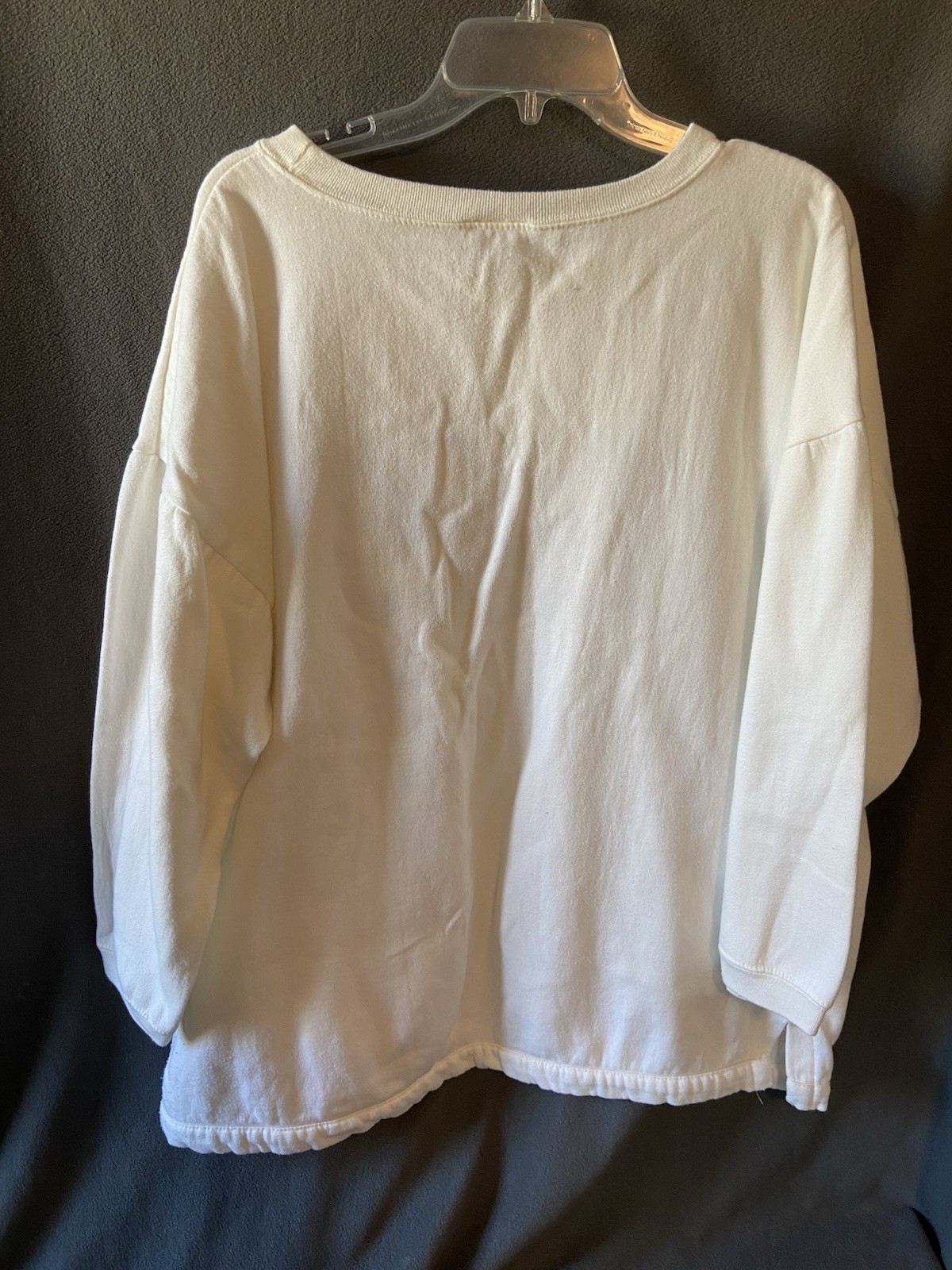 Vintage New York and company white crew neck w black and white logo size large