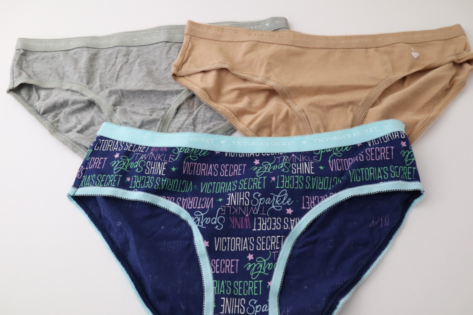 3 VTG 2014 Victoria’s Secret Thin Signature 95% cotton Bikini Panties Lot MEDIUM