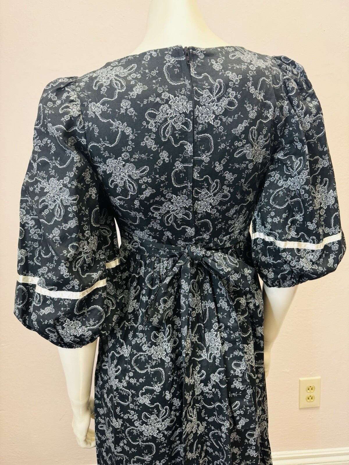 Vintage 70’s paper moon Gunne dress goth black floral prairie maxi 7 fits 9