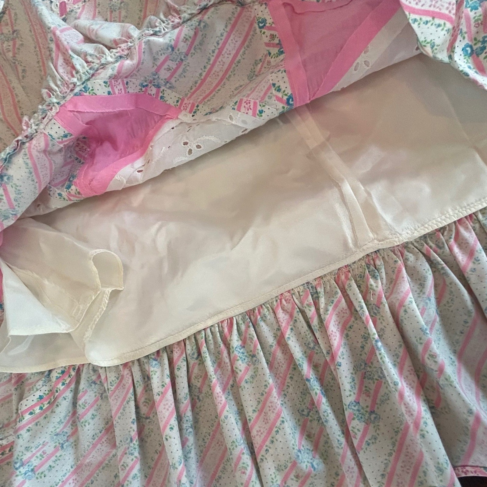 Vintage Mountain Artisan Patchwork Maxi Skirt Pink Floral Eyelet 70s Cottagecore