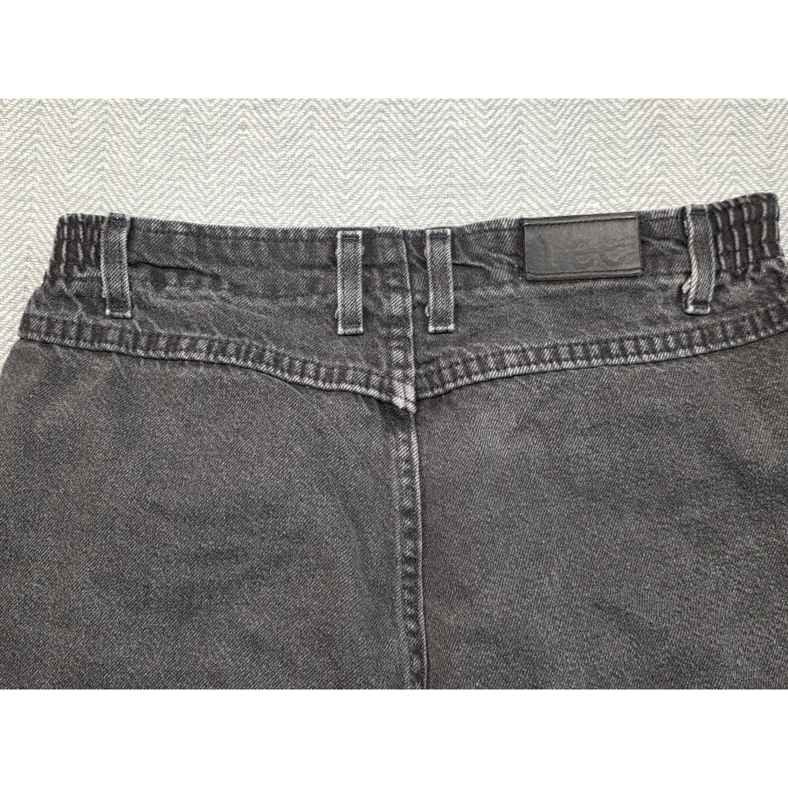 Vintage Lee High Waisted Relaxed Tapered Jeans Faded Black Made in USA Size 12 M