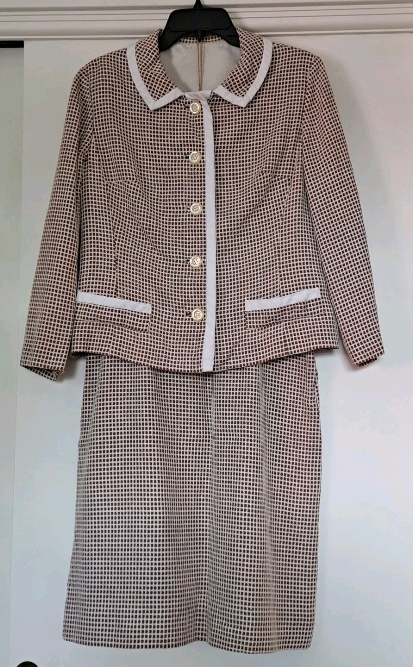 Vintage David Crystal 2-Piece Skirt Suit Cream/White & Brown Checked Size Large
