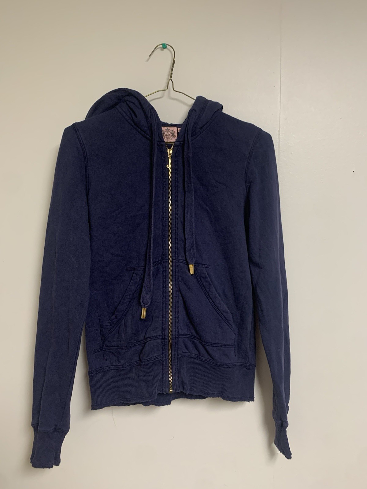 Vintage Y2K Juicy Couture Scottie Crest/ Scottie Shield Back Logo Zip Up Medium