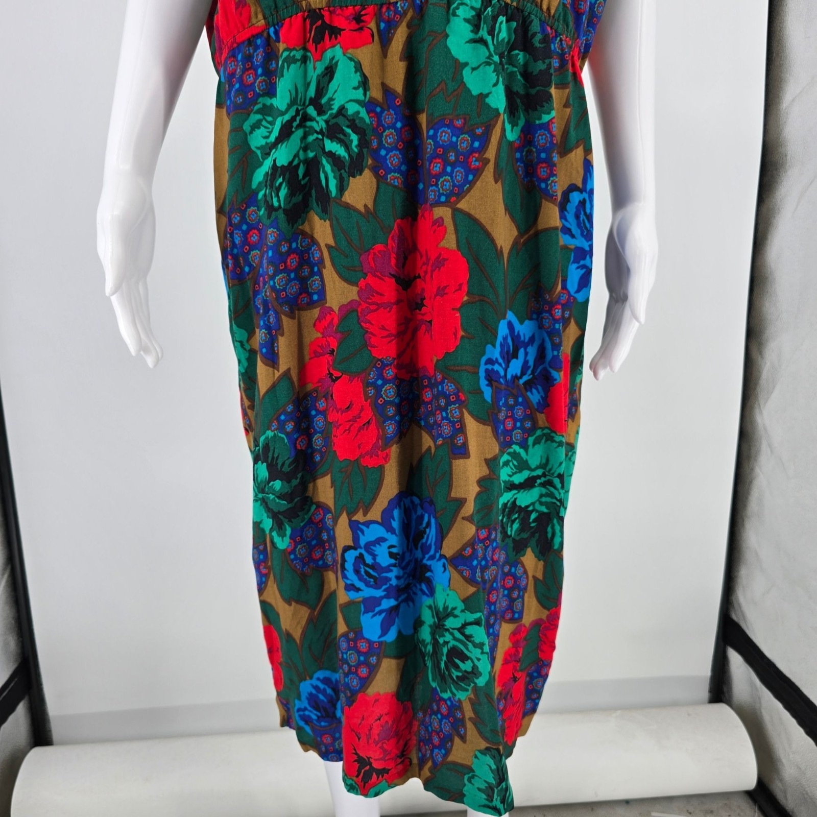 Vintage 1980s Unbranded Floral Print Dolman Sleeve V-Neck Midi Dress (XL)