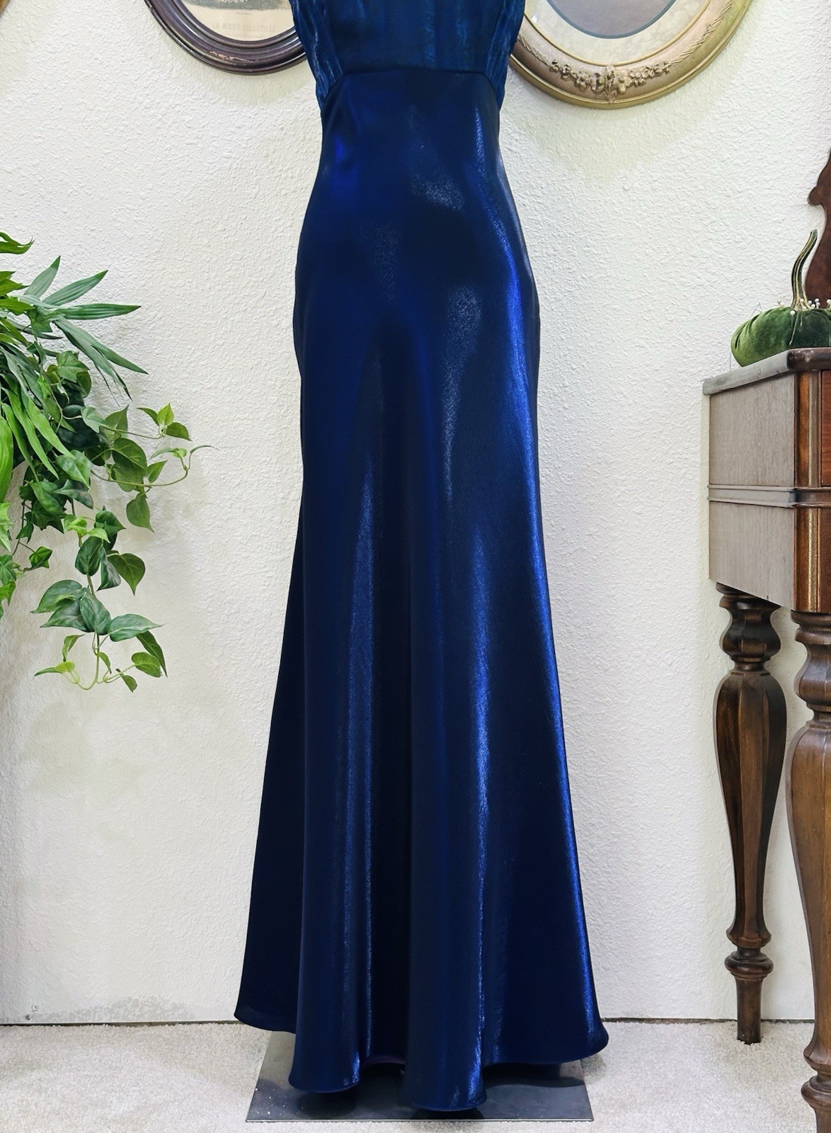 Vintage Alex Evenings Iridescent Electric Blue Purple Bias Cut Maxi Gown