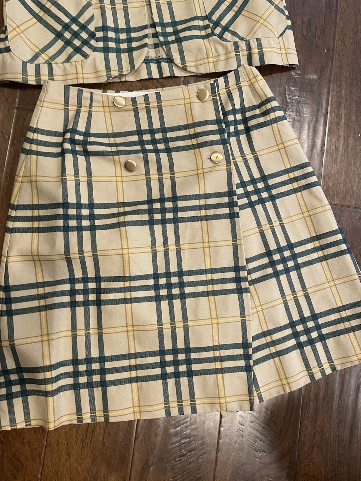 Vintage Queen Casuals Tan And Green Plaid Skirt And Vest Small-Medium