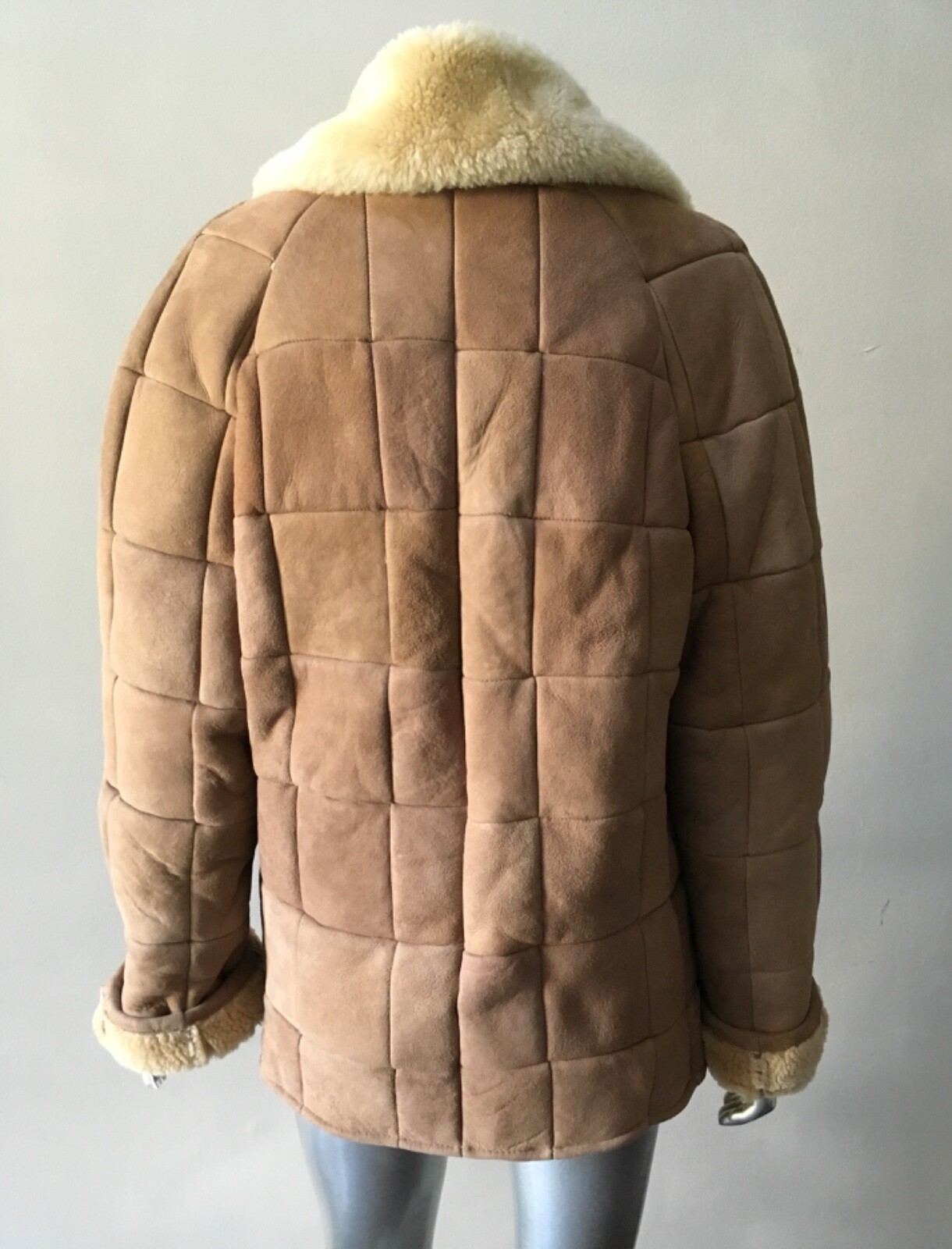 Shearling Fur Vintage 80s Real Sheepskin Lined Suede Jacket patch Jacket Coat M