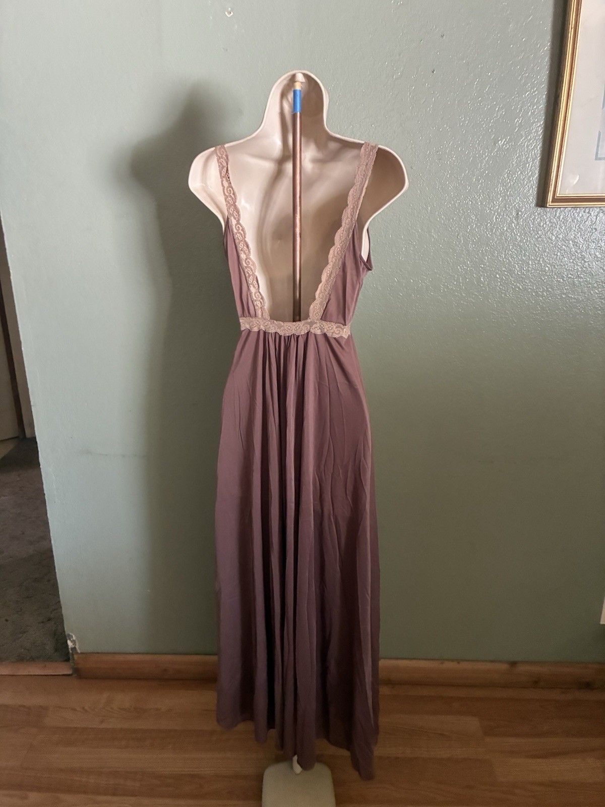 S OLGA NIGHTGOWN 9163 BROWN