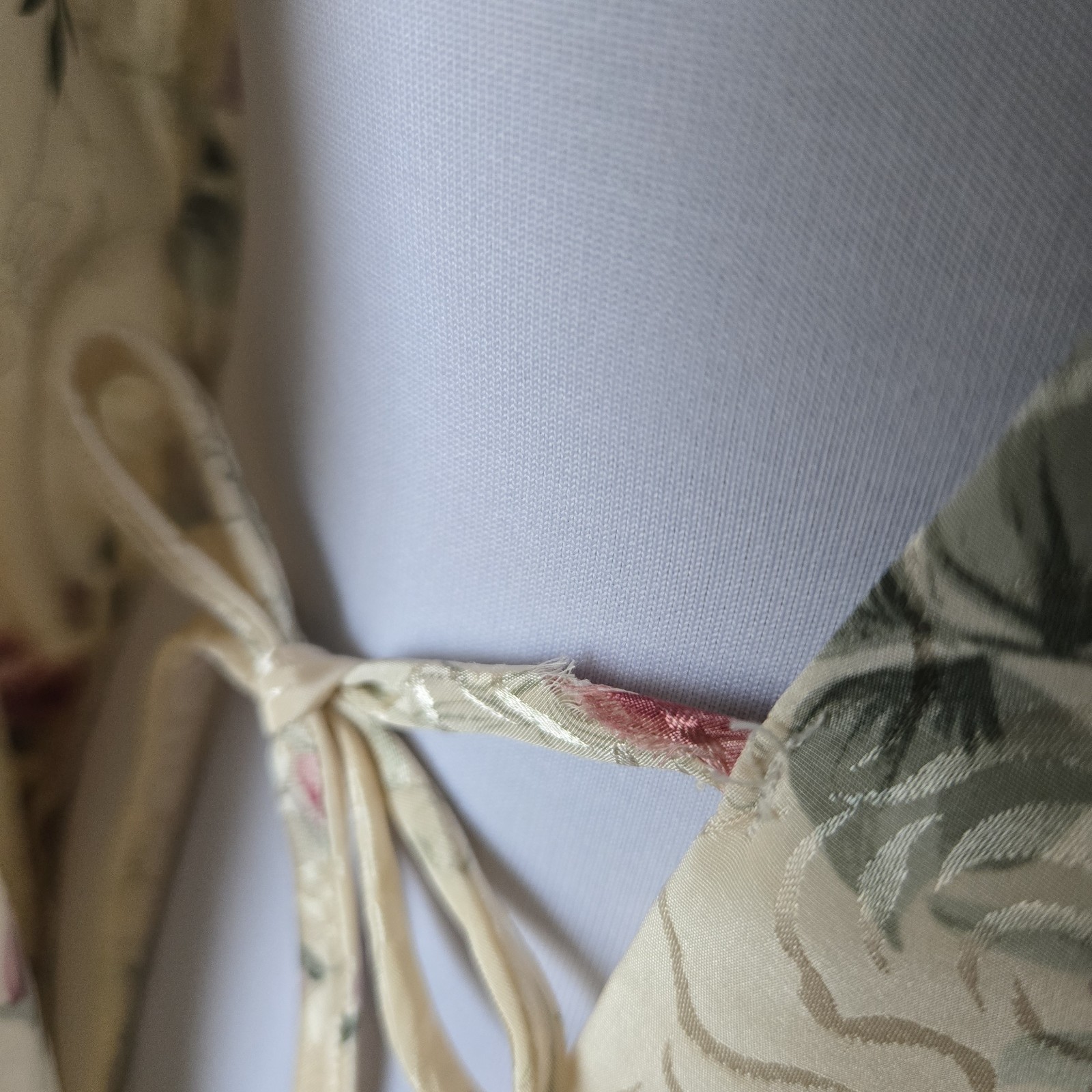 Vintage Cream Floral Satin Robe Small Expressions