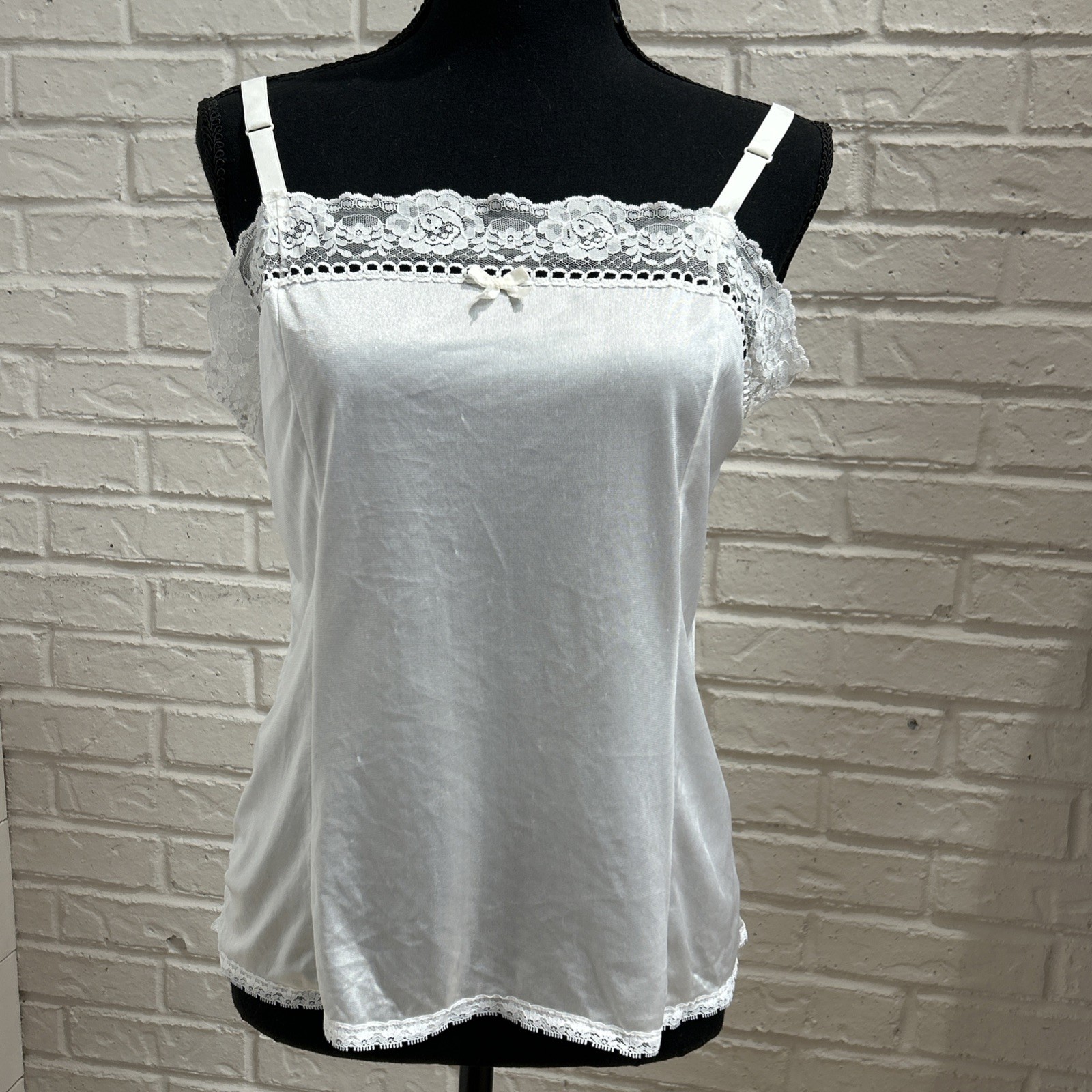 Vintage MARDOR Slip Size Large ~ White Lace Camisole Tank Lingerie / Wedding