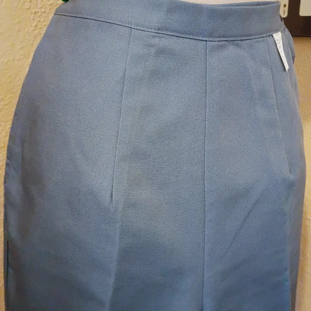 NOS With Tags Late 50s Sky Blue Cotton Twill Capri Pants -S