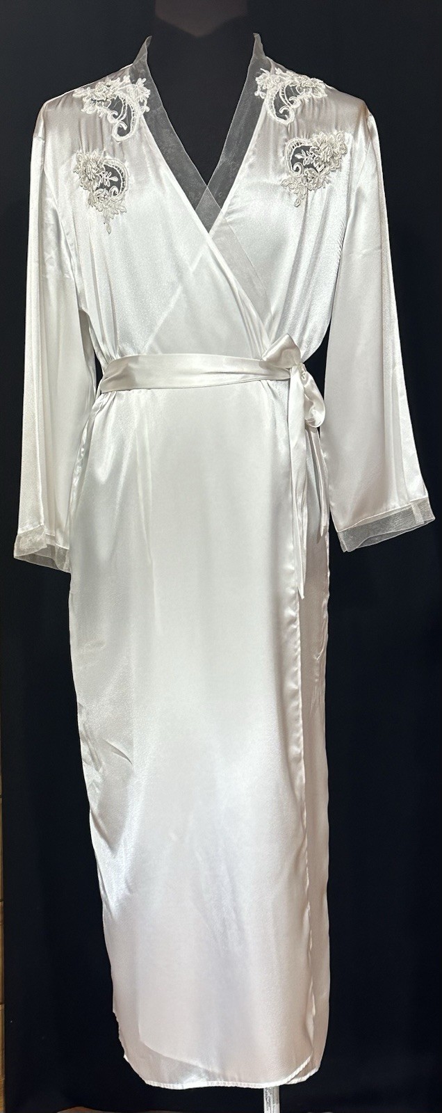Intimo Amore Bridal Robe L White Satin Pearl Beaded Lace Applique Long Y2K