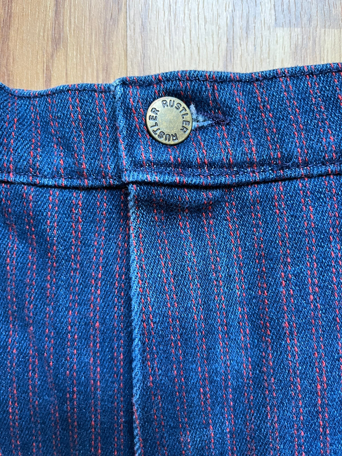 Vintage Women’s RUSTLER Denim Jeans Original Dark Blue w Red Stripes 34×28 USA