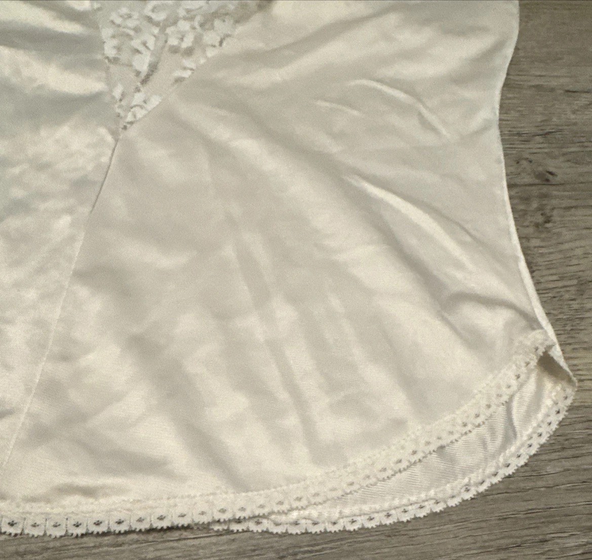 Vintage Maidenform Union Made Chantilly Lace Nylon Camisole Women 32 Ivory ILGWU