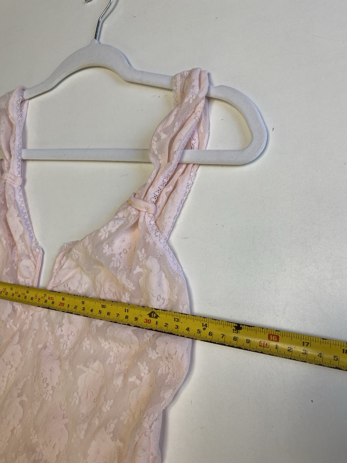 Vintage 80s Victoria Secret Gold Crown L Stretch Lace Bodice Nightgown Pink