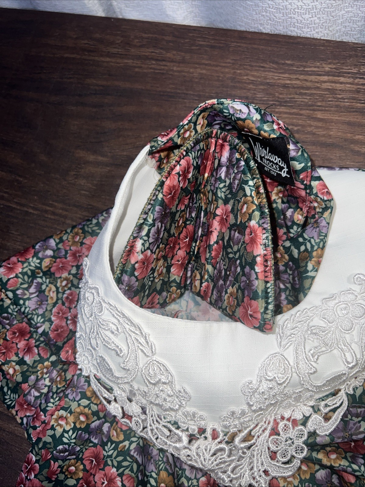 Vintage Whirlaway Frocks Women’s Lace Trim Collar Size 16 WP Floral Scallop Hem