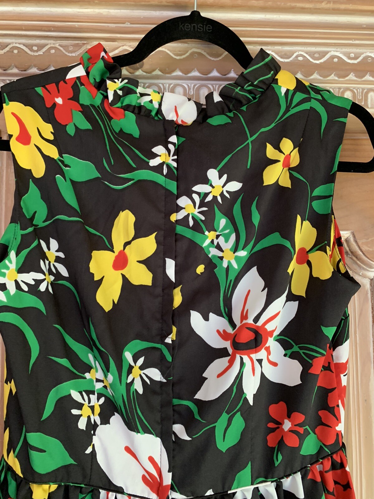 Vintage Concept 70’s by Swirl Black w/Bright Floral Print Maxi Dress *Medium EUC