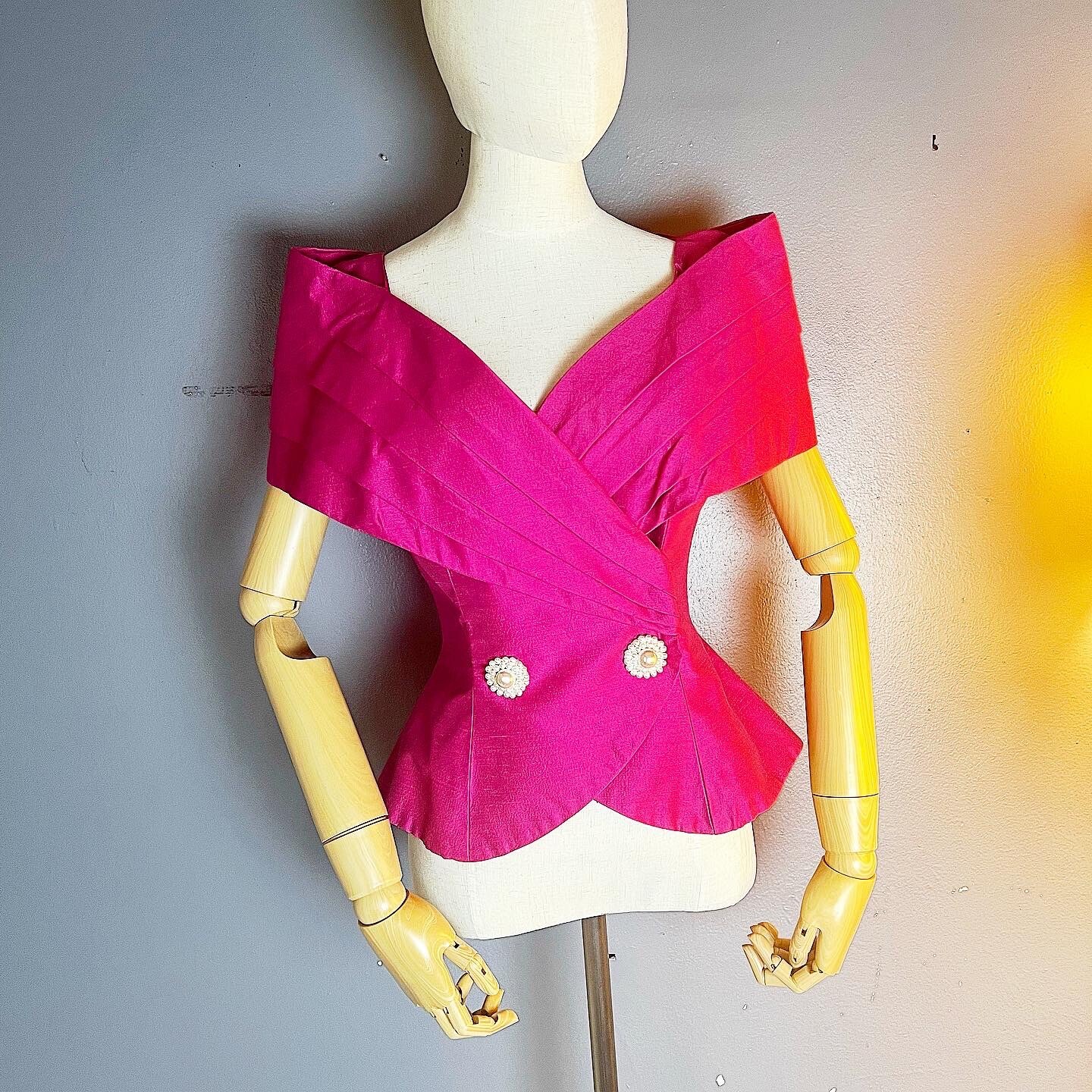 FUCHSIA PINK 90’s Y2K Vintage Peplum Pearl Rayon Portrait Collar Jacket Top XS S