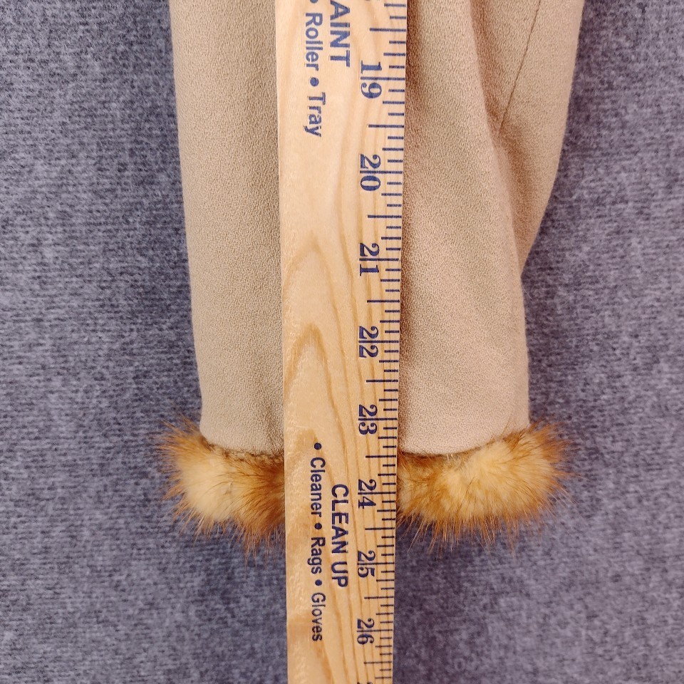 VTG Lily and Taylor Womens Jacket Medium Tan 100% Wool Fur Trim Made USA