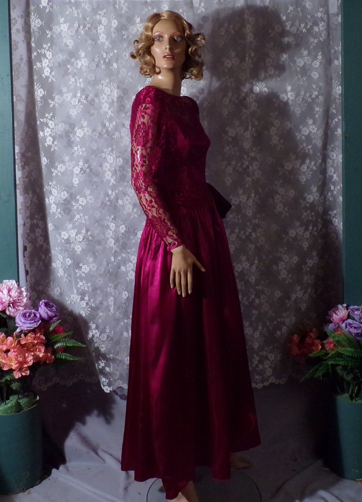 Vintage 80s Party Dress Size Small 1980s Retro Maroon Dark Romance Evening Gown