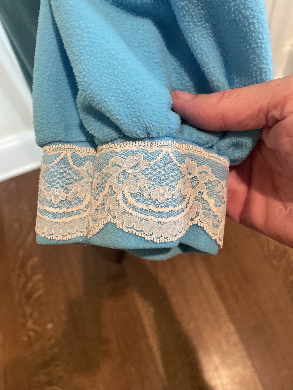 Famous Bodies Medium Vtg Robe Housecoat Blue 1/4 Zip Lace Fleece Long Slv Sears