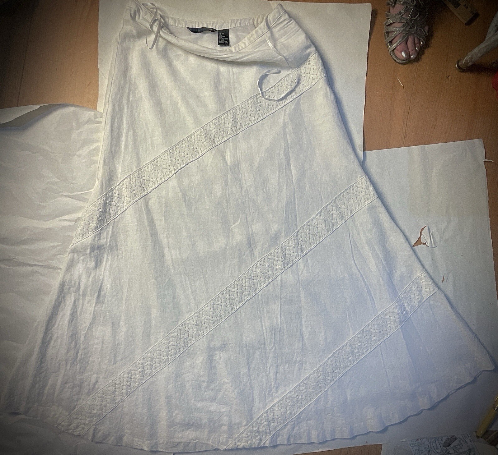 White Linen Long Skirt SZ10 Lined Waist=30” Waist To Hem=39” Zip Hook Closure