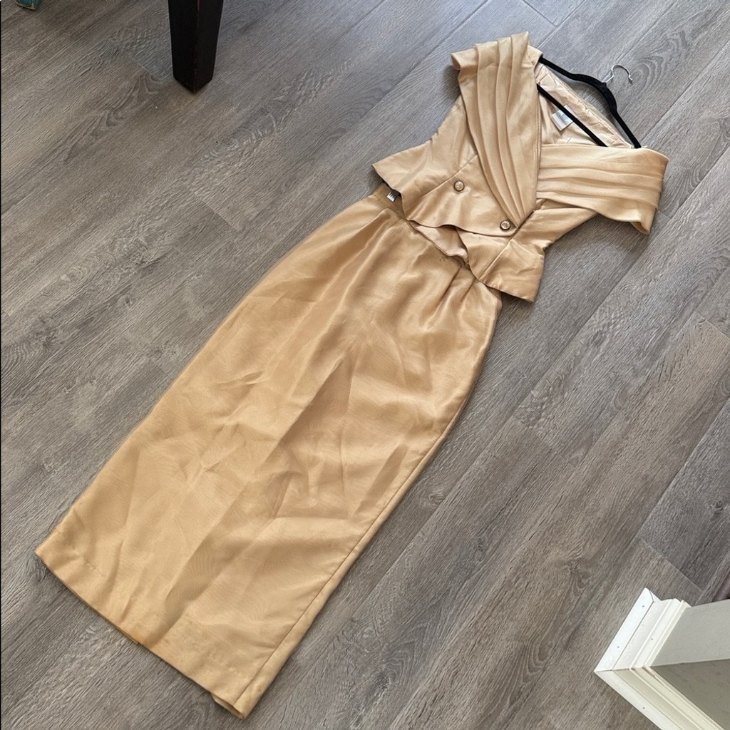 Vintage chic gold two piece Watters & Watters formal peplum top skirt set XS