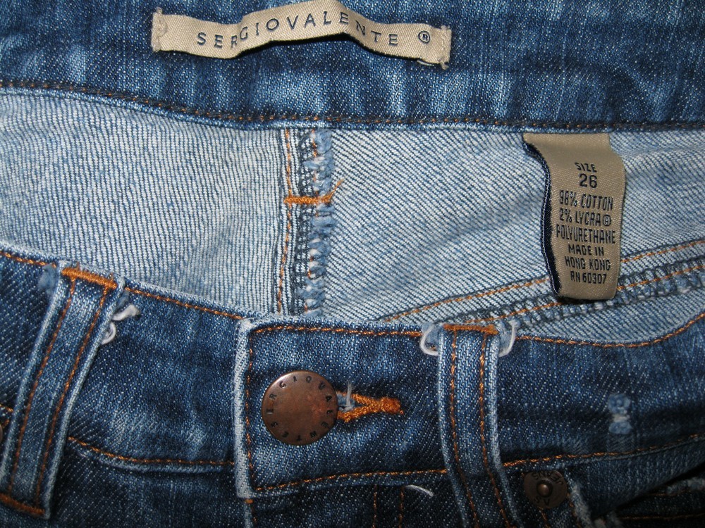 Sergio Valente Distressed Indigo Stretch Flare Jeans Women’s size 26 x 32