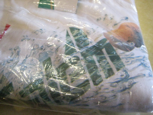 VTG.1990’s (USA) „SALEM MENTHOL CIGARETTES” Size XL Green-Trimmed T-Shirt (NIP)