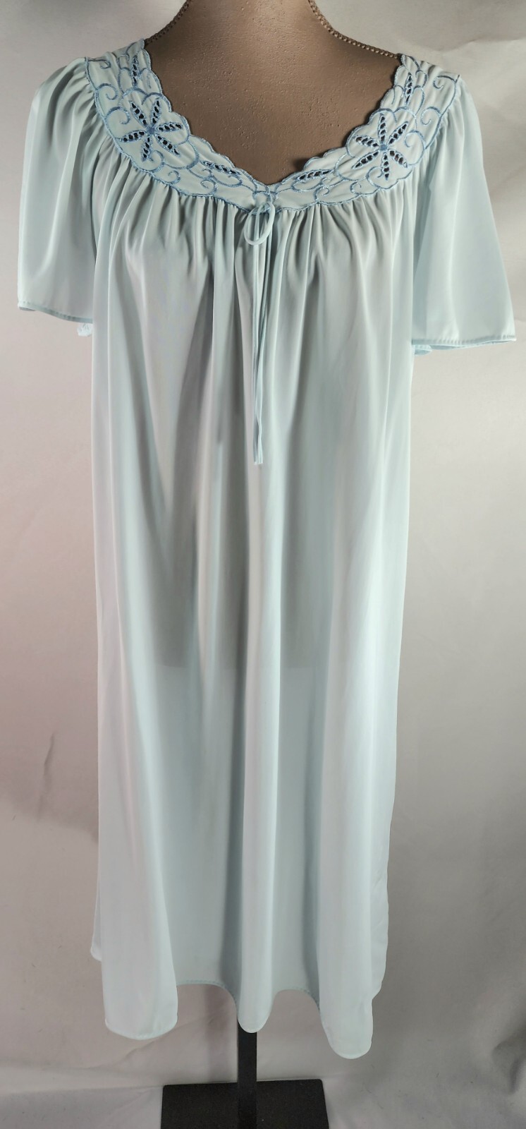 Vintage Miss Elaine Satin Nylon Lt. BLUE Nightgown Lingerie SMALL Union Made USA