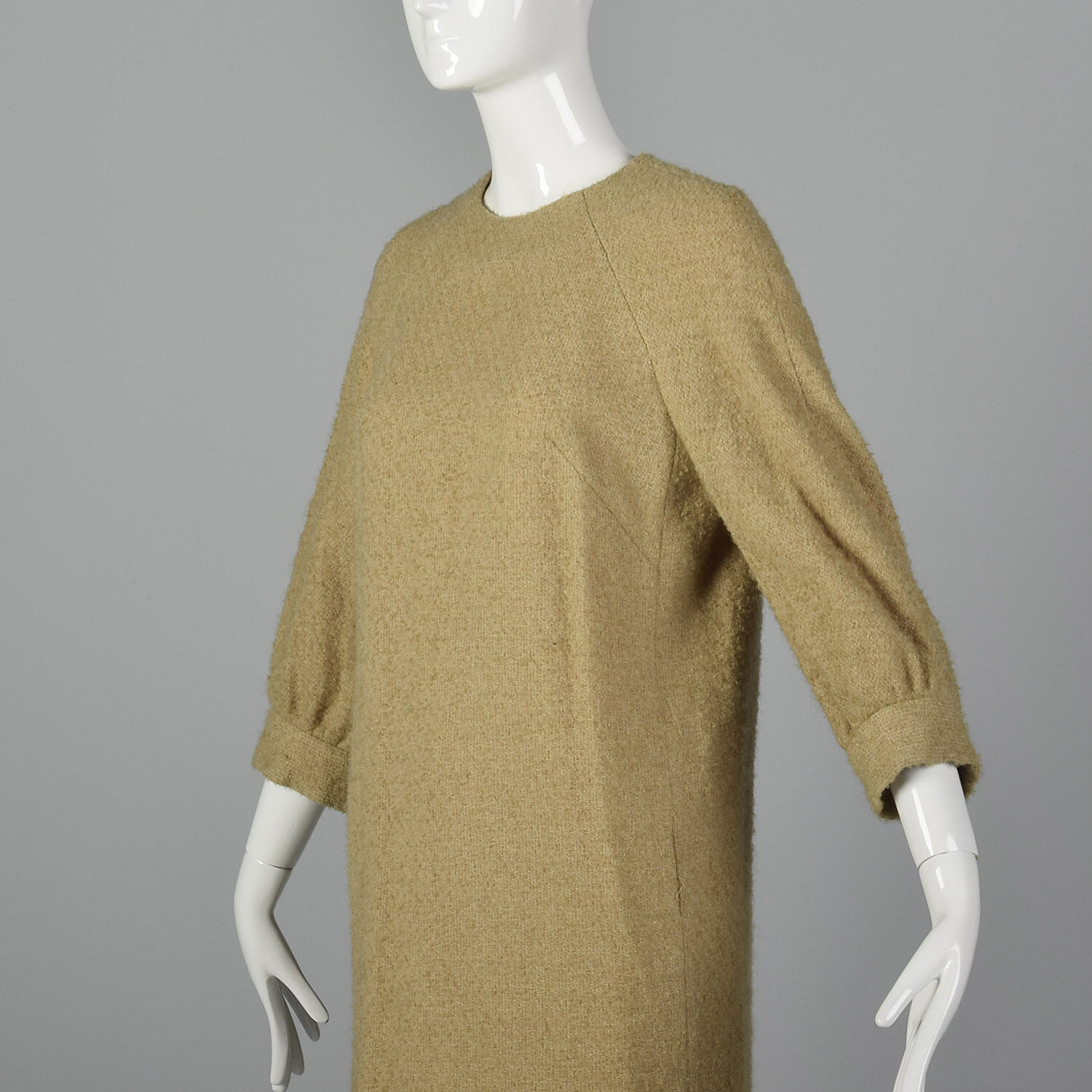 Small 1960s Bouclé Shift Dress Minimalist Autumn Dress Bracelet Sleeves 60s VTG