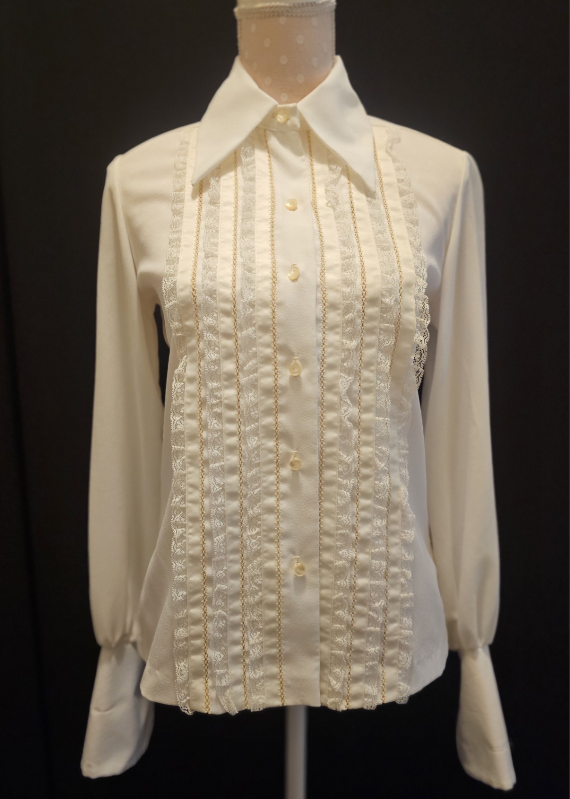60s Vintage Lady Arrow, Lace & silk Ruffle and gold Detail, Long Cuffs Sz 10,