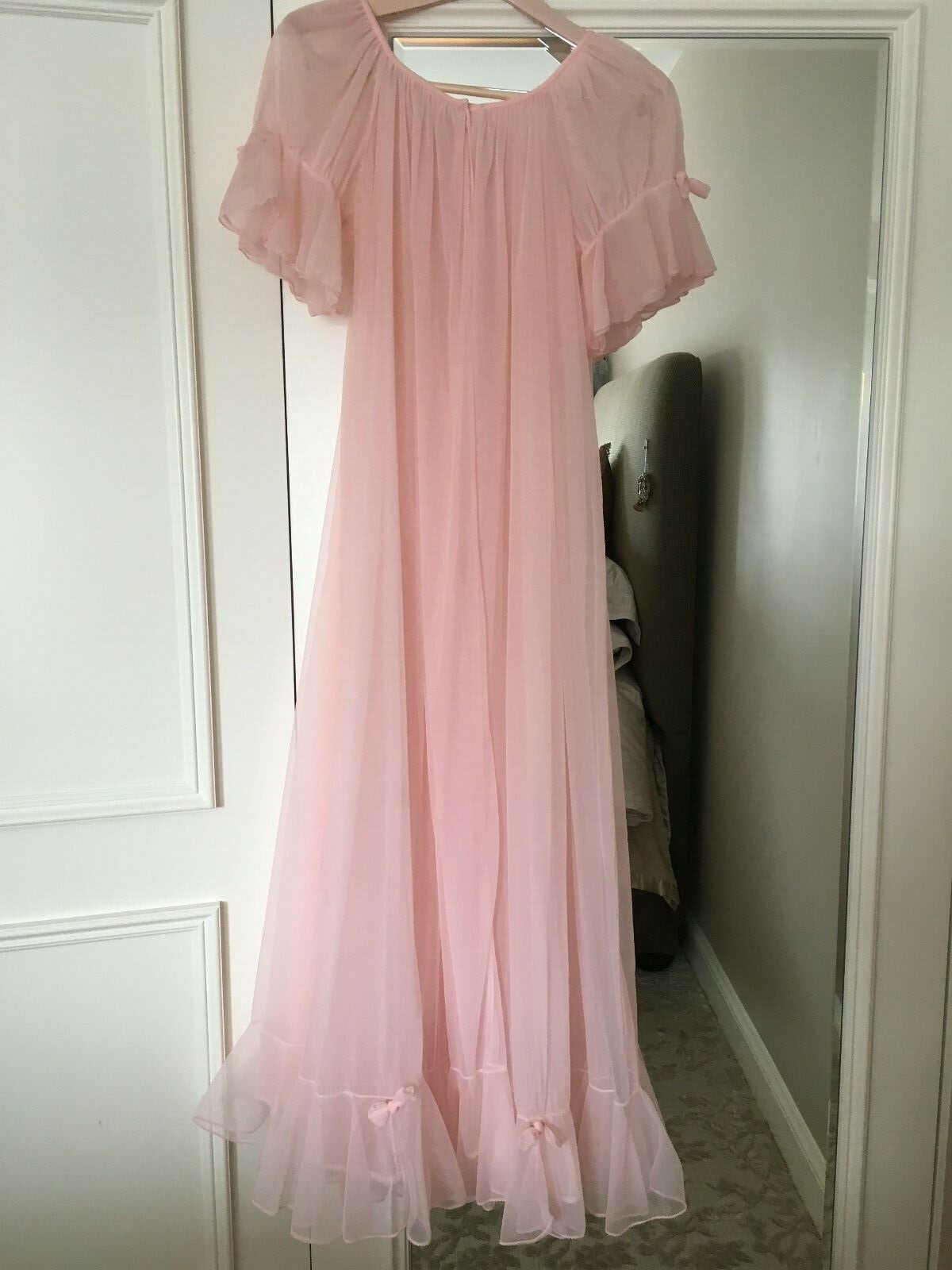 Vintage MISS ELAINE Robe Peignoir Night Gown Pink Chiffon Small – Medium