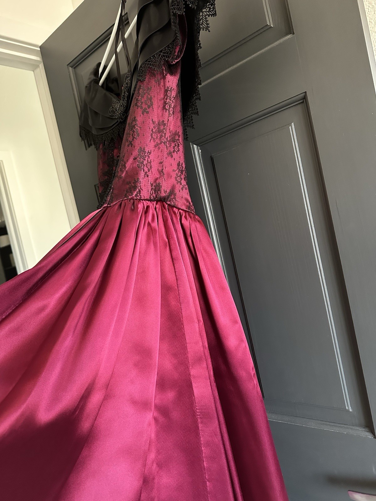 Gorgeous Vintage Burgundy & Black Evening Gown W/Hand Sewn Beading/Corset bodice