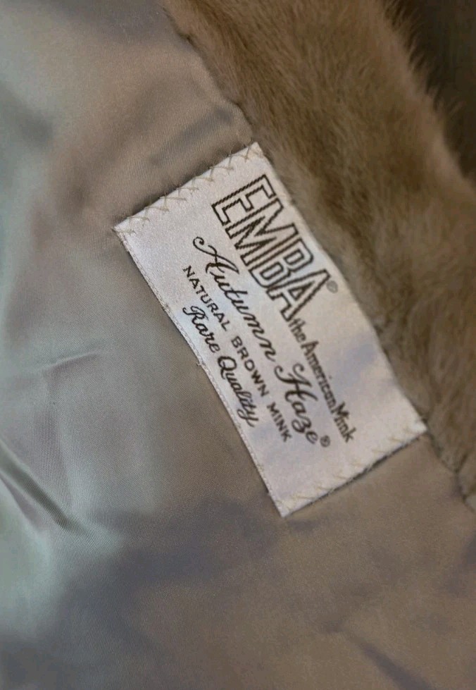 Mink Fur Wrap – Size Small/Medium – EMBA – (Lowenthal) Natural Brown Mink