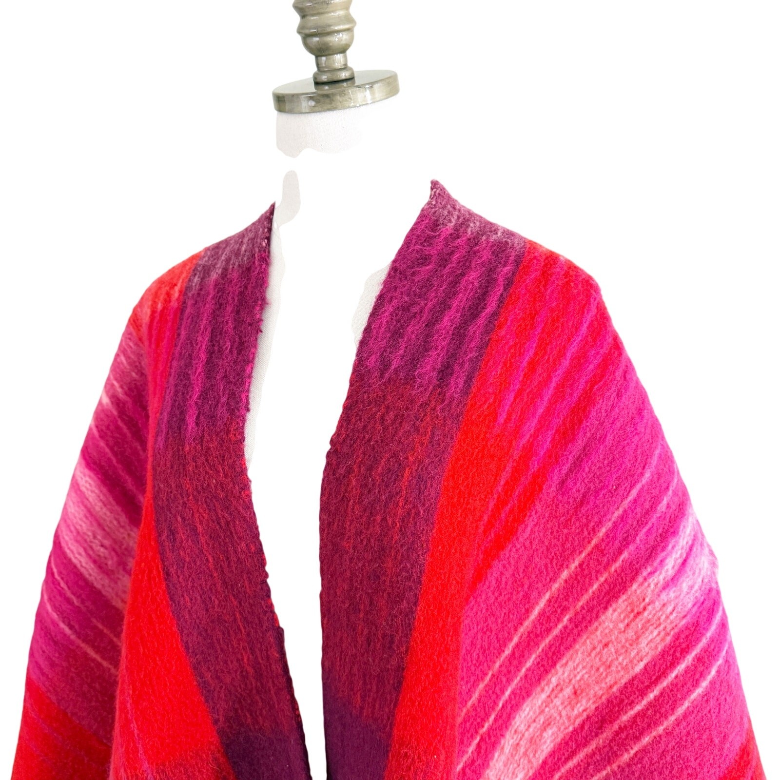 Vintage Permanos Red/Pink Striped Wool Wrap Women’s One Size EUC Fringe Detail