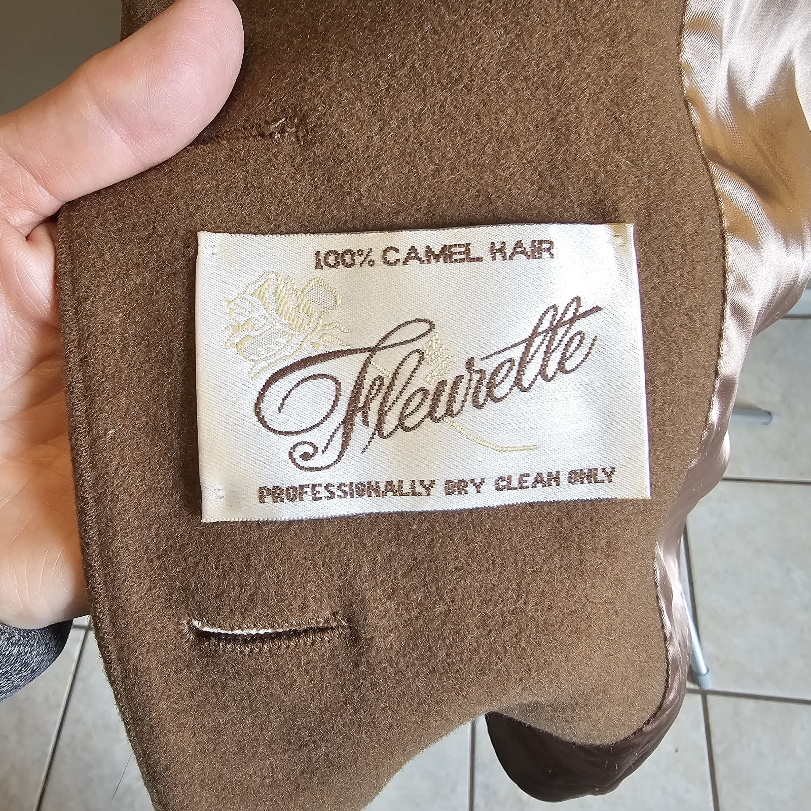 Vintage Fleurette Camel Hair Coat Womens Size 6 Union Made USA 70s 80s Brown