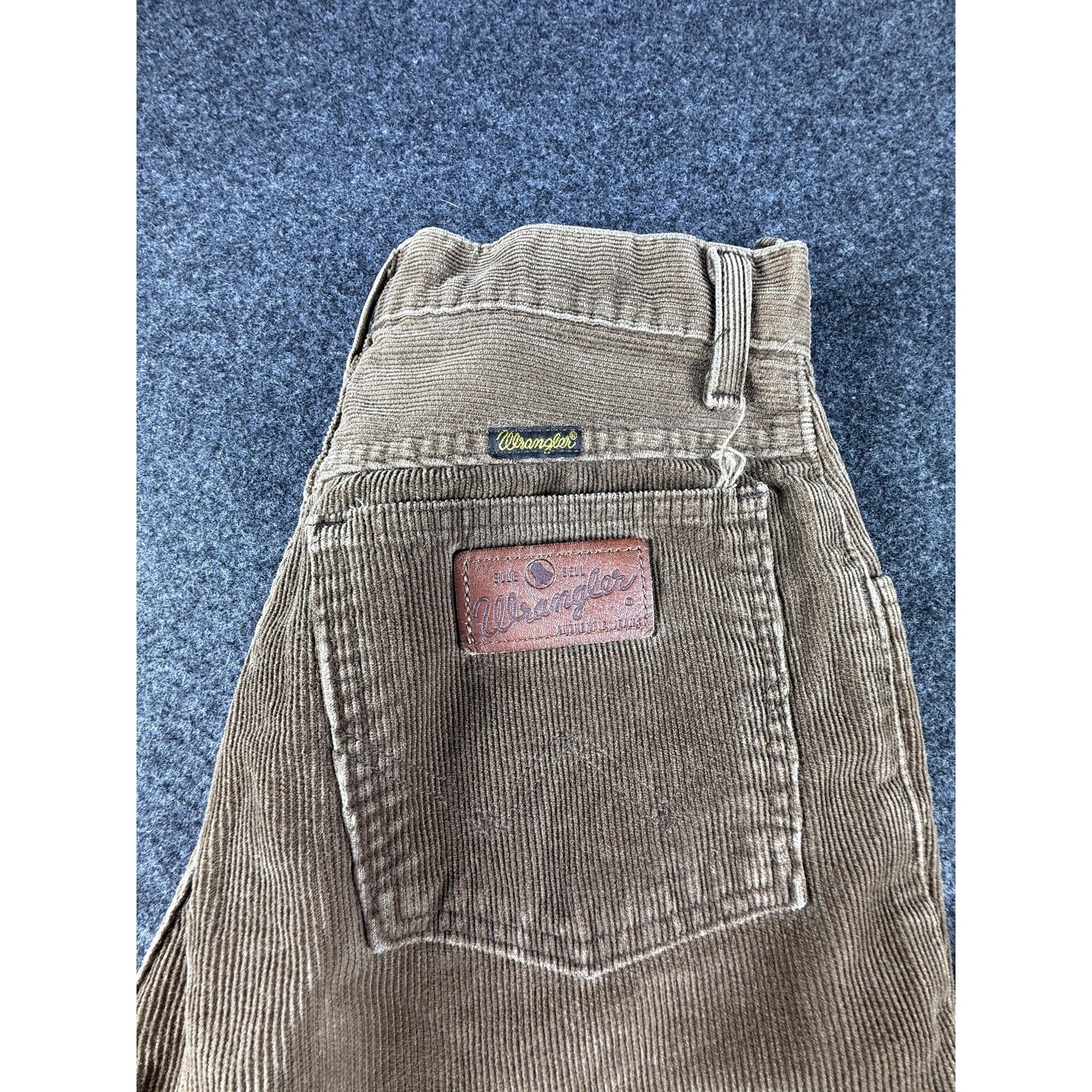 Wrangler High Rise Wide Leg Tan Corduroy Pants Size 27 Vintage Boho Retro Grunge