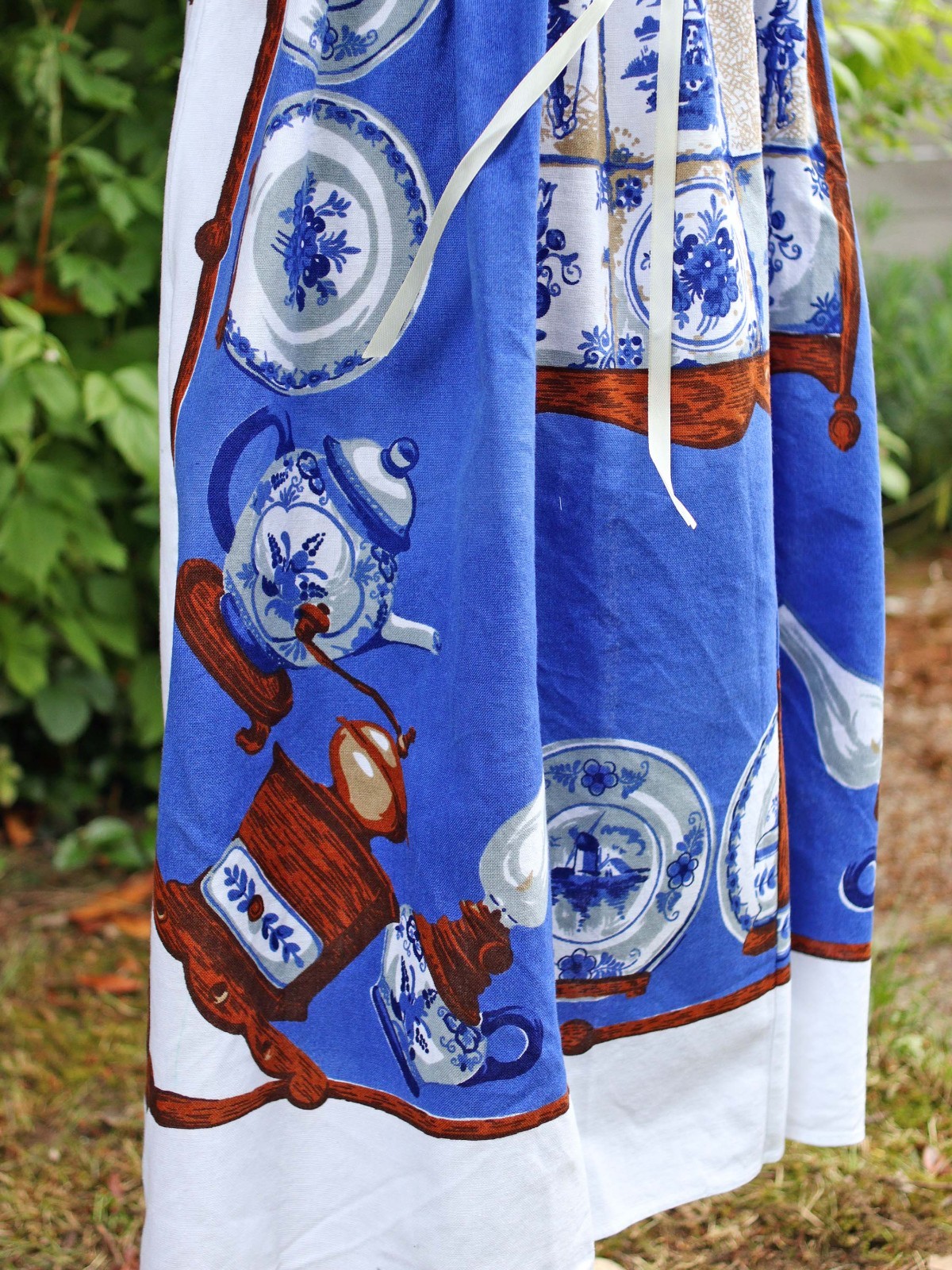Corset Cotton Midi Dress Renaissance Revival Vintage Linen Scoop Neck Dirndl
