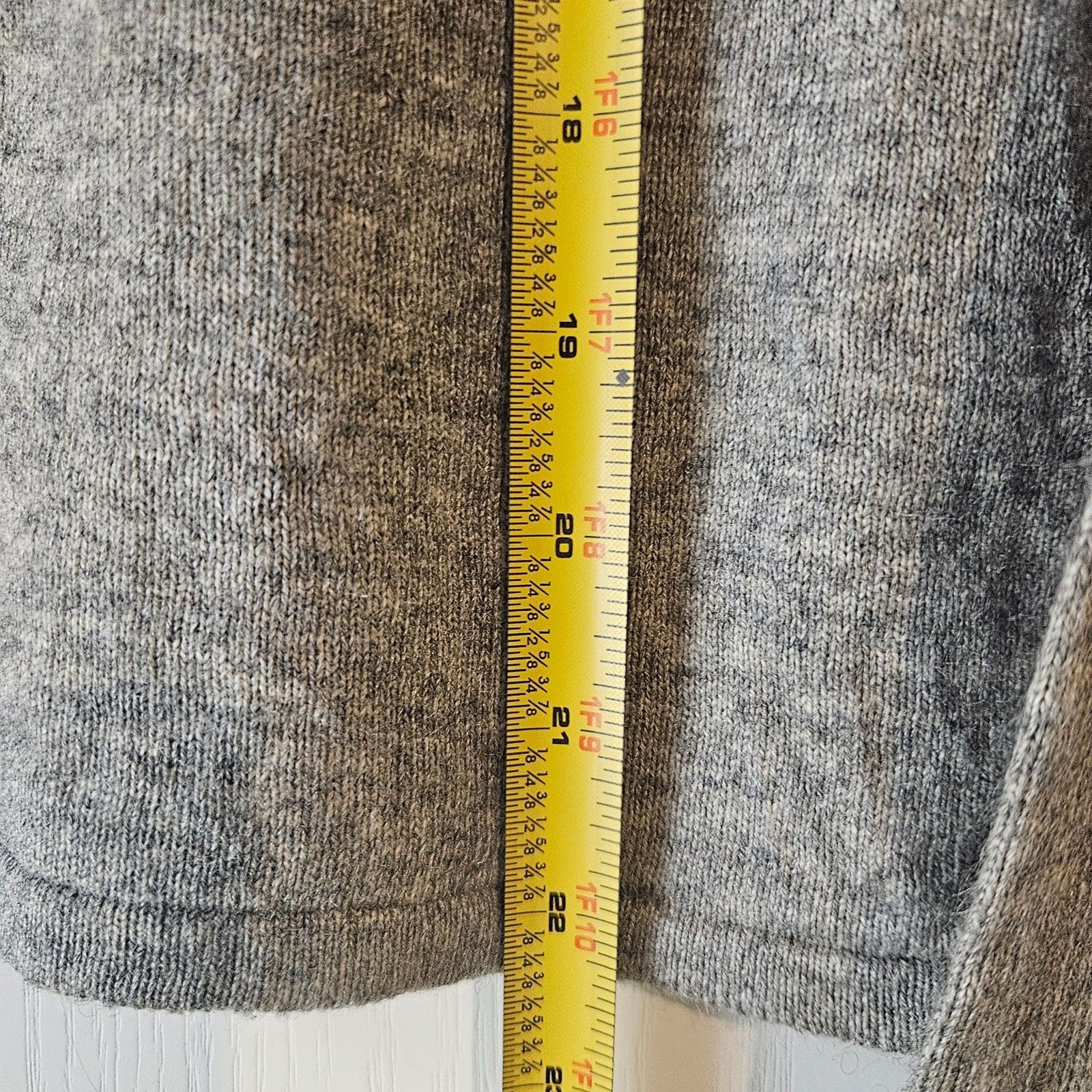 VTG Oleg Cassini Silk Cashmere Turtle Neck Fine Knit Sweater Modern Medium