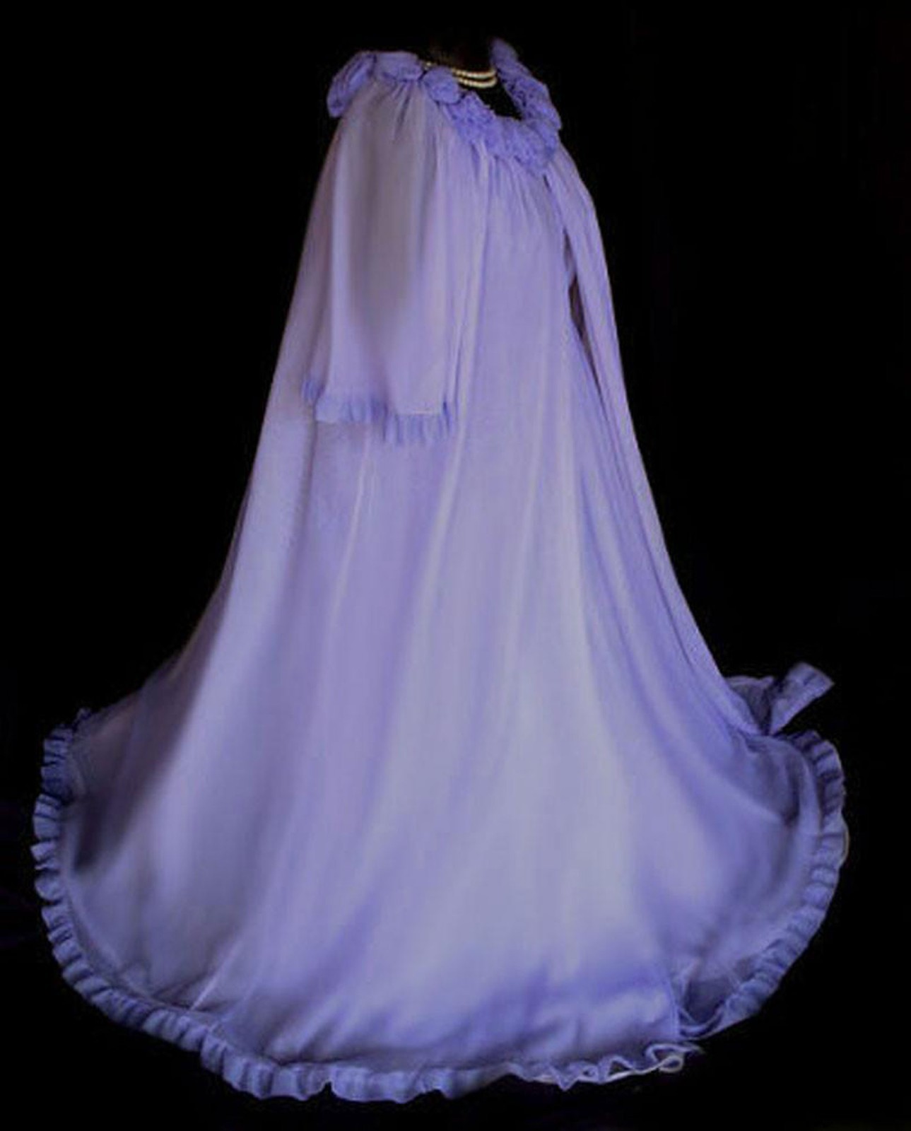 Vintage ’70s Jenelle French Lilac Peignoir Nightgown Set – Double Nylon Roses