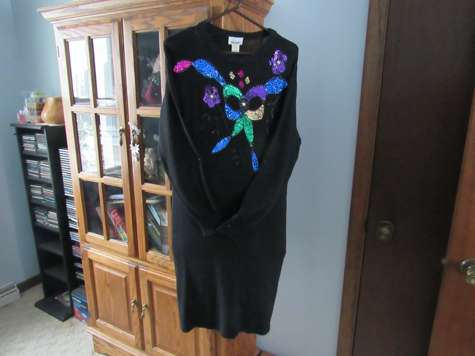 VTG BLACK BEADED SWEATER DRESS * MED/ LG * BEAUTIFUL *