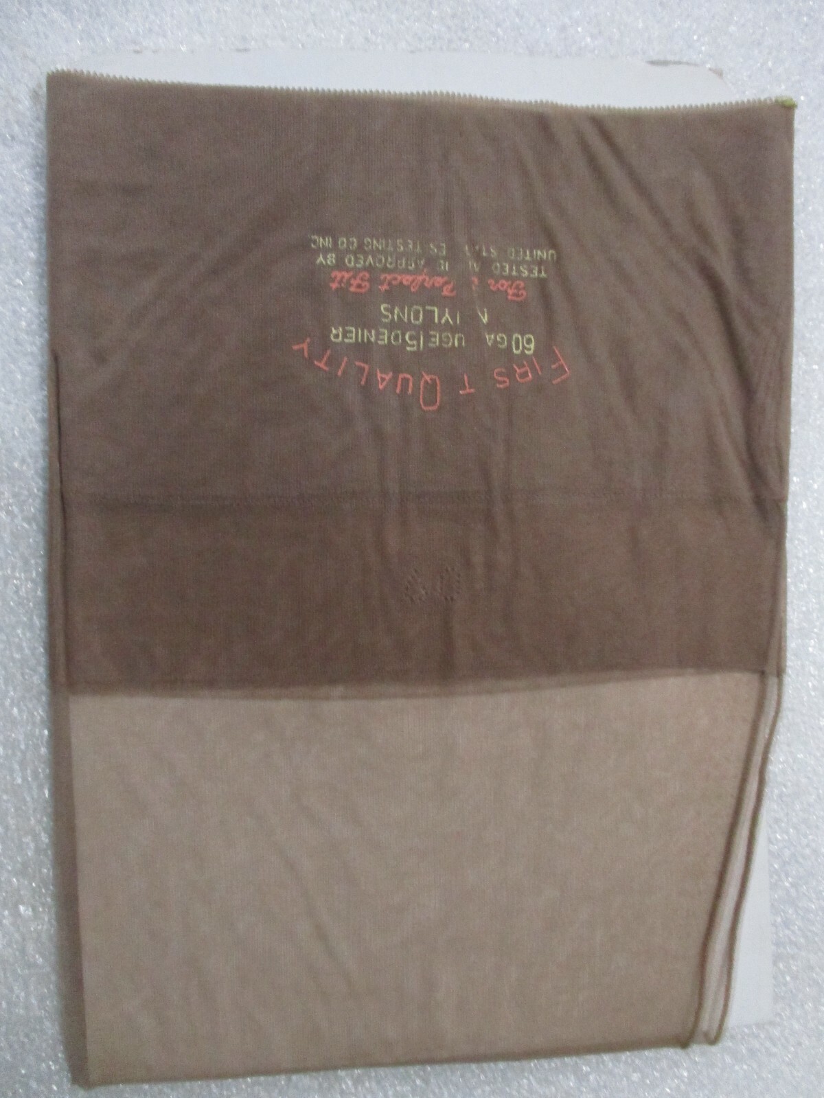 1PR VINTAGE LADY ELAINE SEAMED FULL FASHION SHEER NYLON STOCKINGS 9 1/2 M TAUPE
