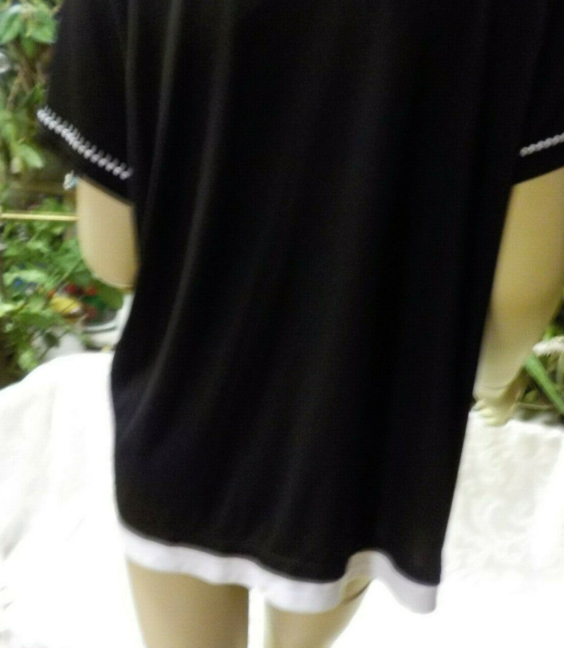 Tanjay Vintage 2 Fer Top Size L Black W White Embroidery Short Sleeve Scoop Neck