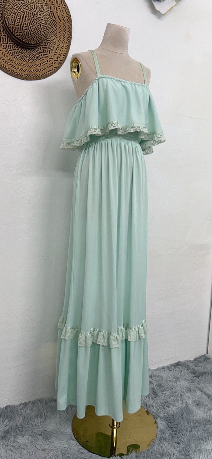 VTG Vicky Vaughn maxi baby doll dress sz S/M – mint green lace ruffle prairie